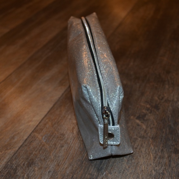 Lancôme Make-Up Bag - Picture 3 of 5